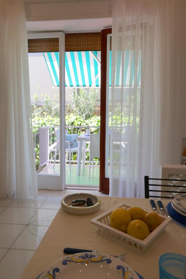 Garden House Giulia Lägenhet Sorrento Exteriör bild