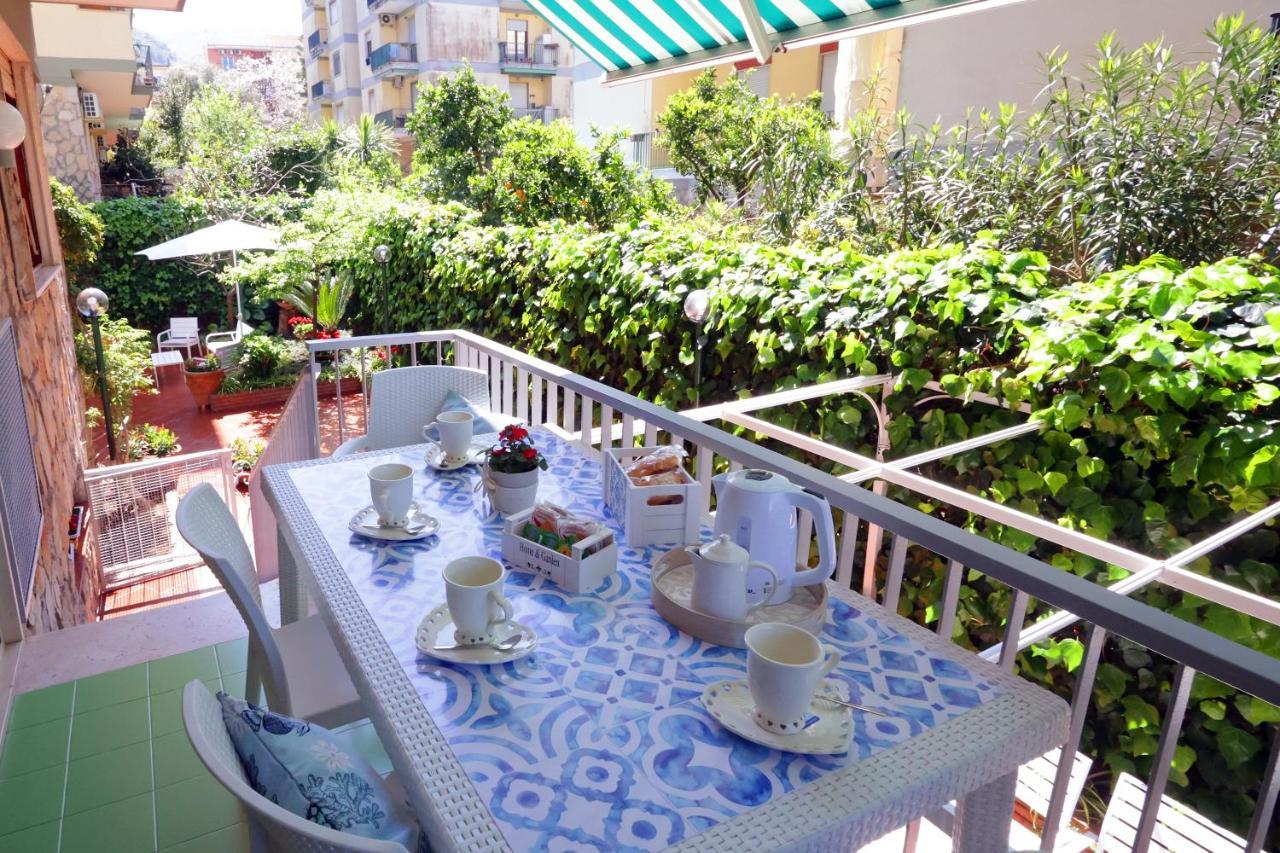Garden House Giulia Lägenhet Sorrento Exteriör bild